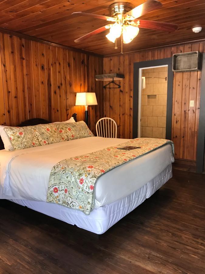 Riverside Lodge At Chimney Rock Exterior foto