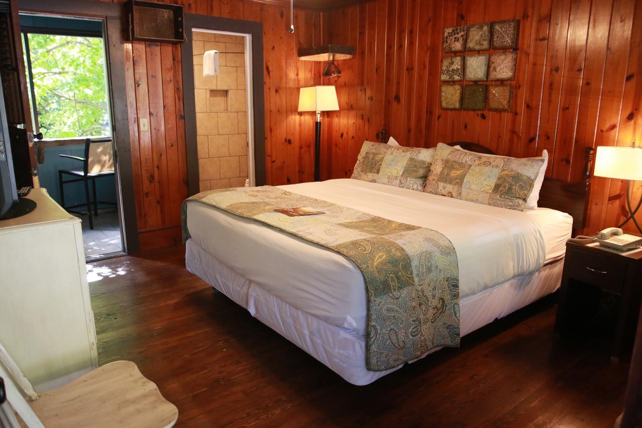 Riverside Lodge At Chimney Rock Exterior foto